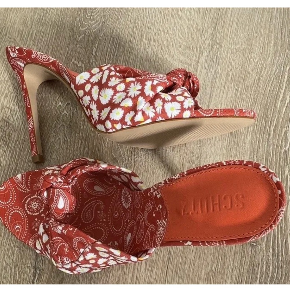 Schultz Lenie Bandana Fabric Coral Sandals 9B